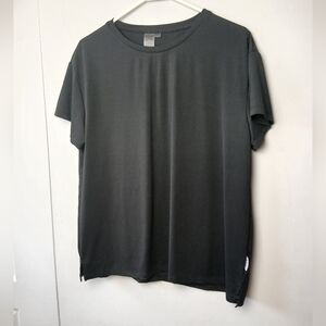 ORAKI Women Active Tee Shirt Size XL dark Gray Black Color Made In Canada